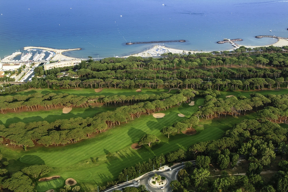Pullman Cannes Mandelieu Royal Casino