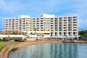 Front of property - Pullman Cannes Mandelieu (Mandelieu-La-Napoule)