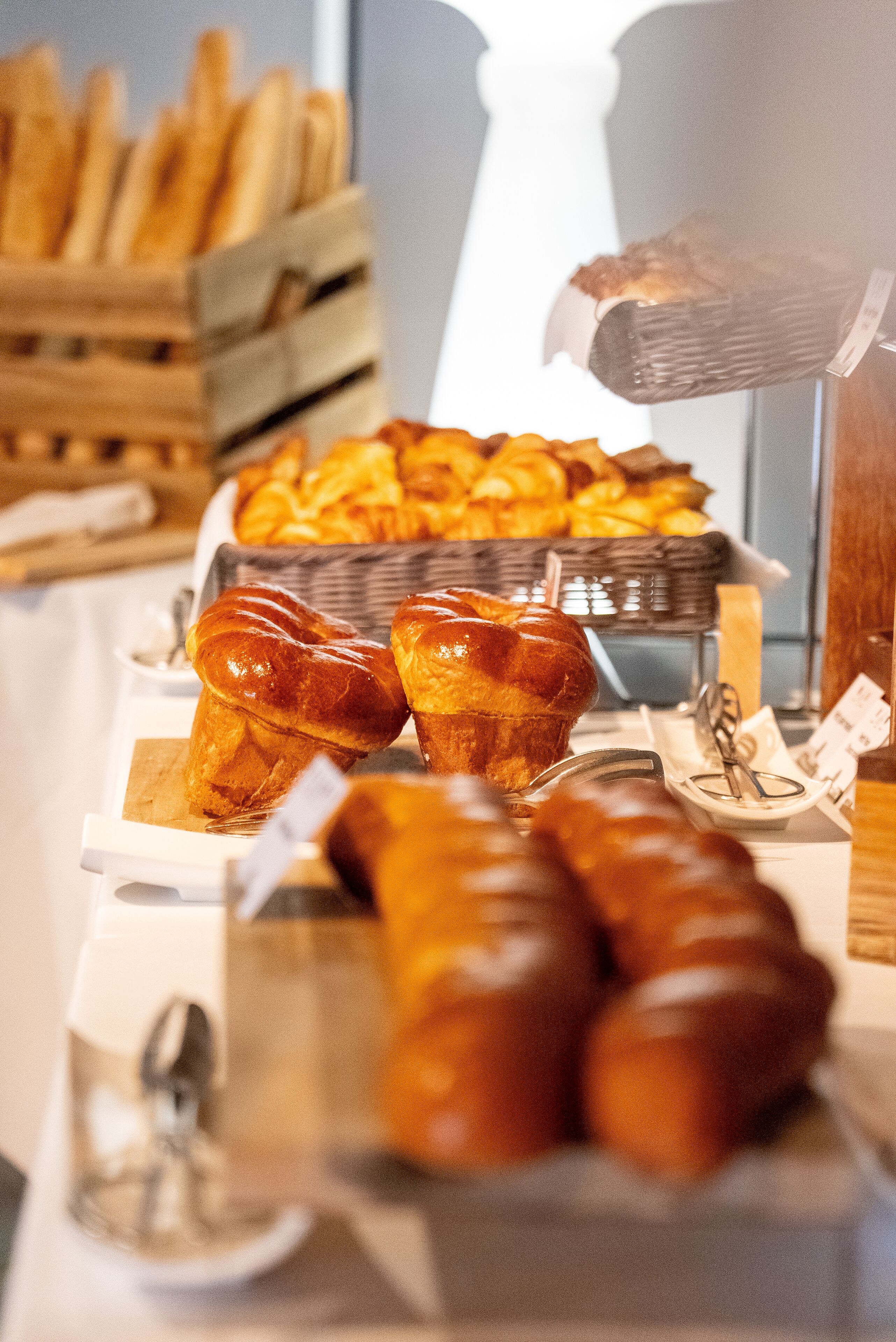 daily buffet breakfast (eur 29 per person)