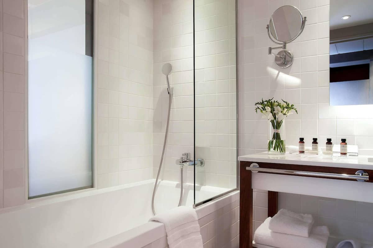 Premium bedding, pillow-top beds, in-room safe, desk