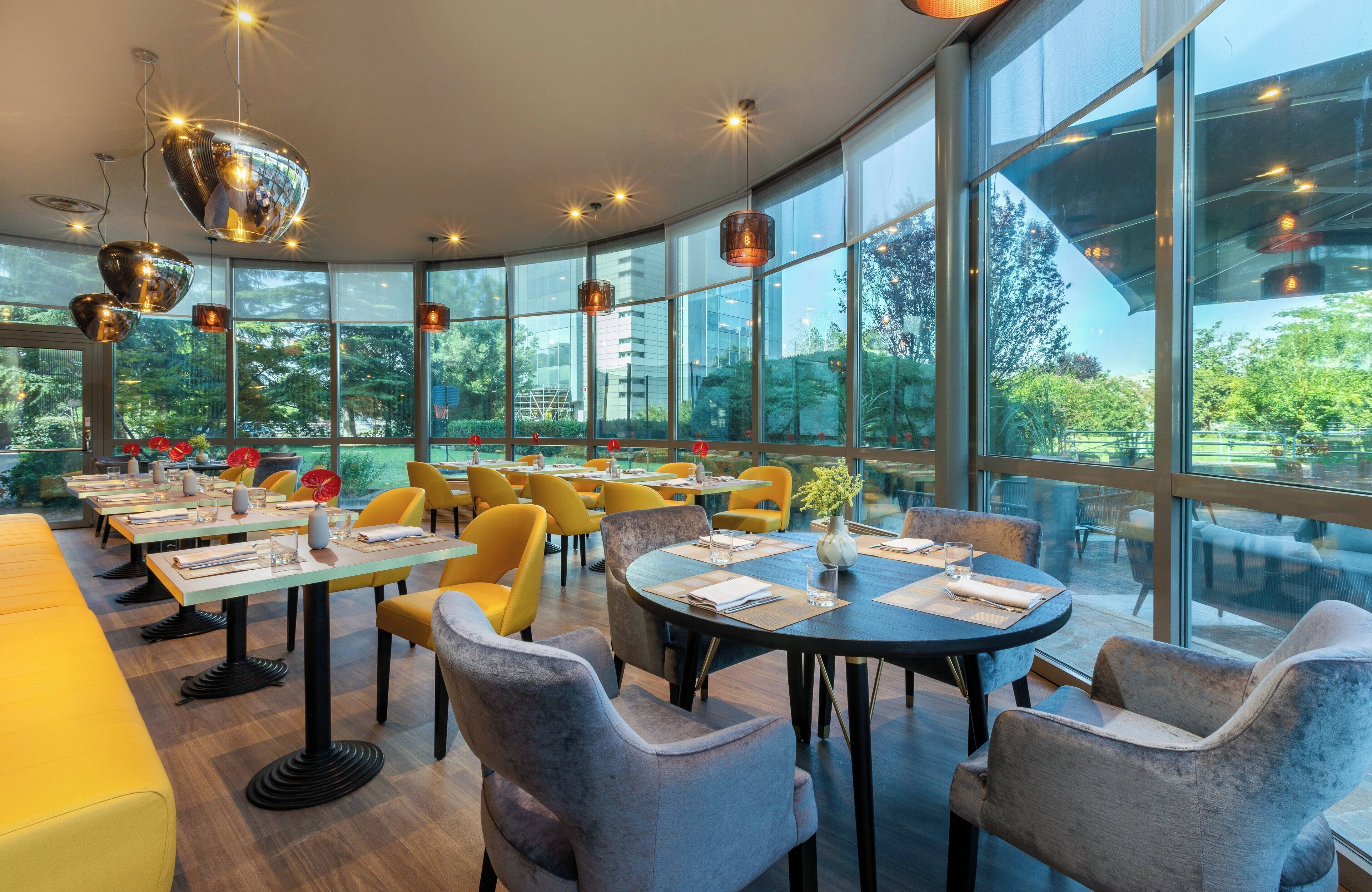 daily buffet breakfast (eur 12 per person)