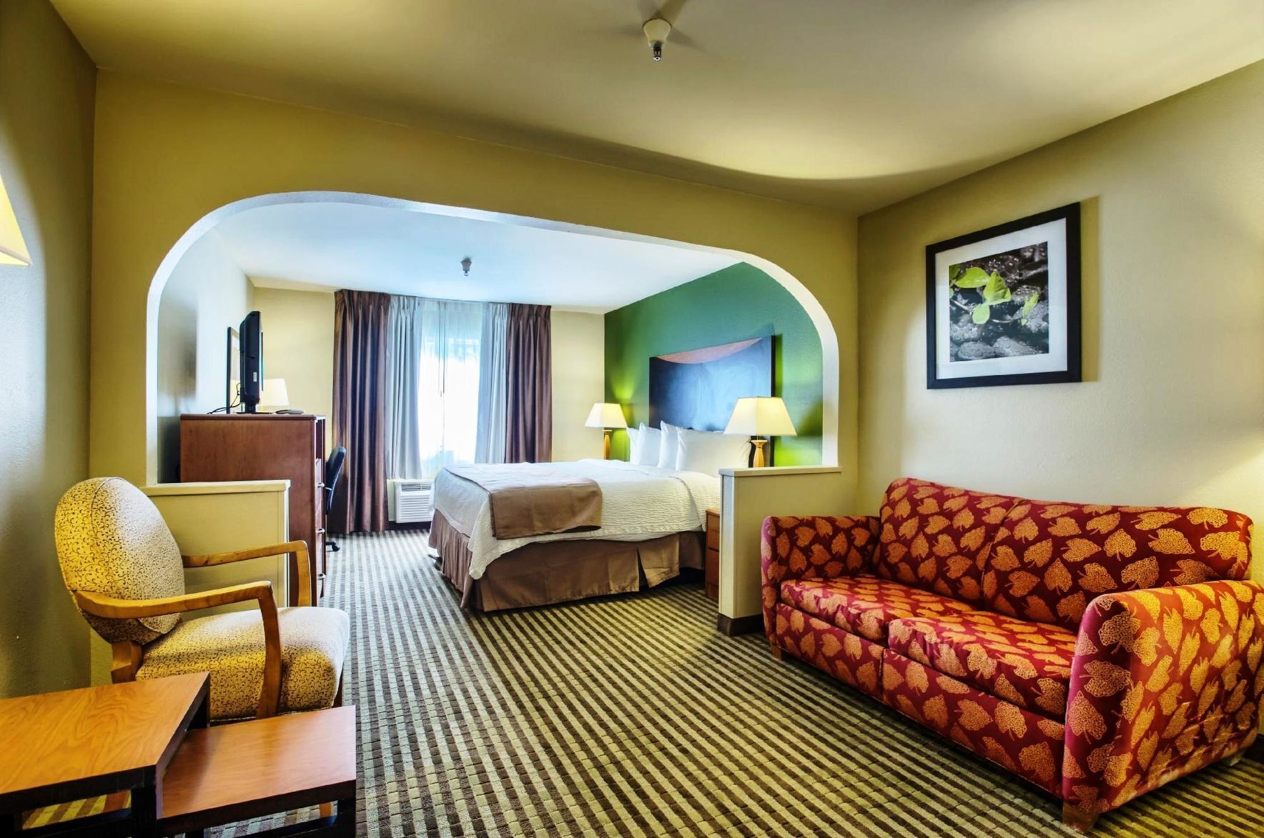 Premium bedding, pillowtop beds, desk, blackout drapes