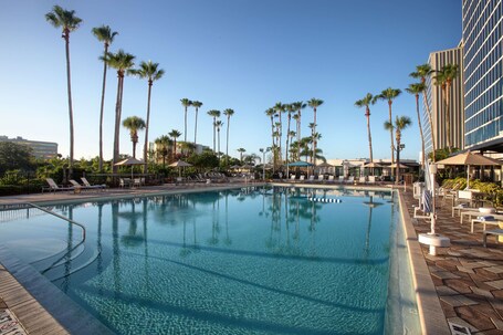 DoubleTree by Hilton at the Entrance to Universal Orlando - Image 13