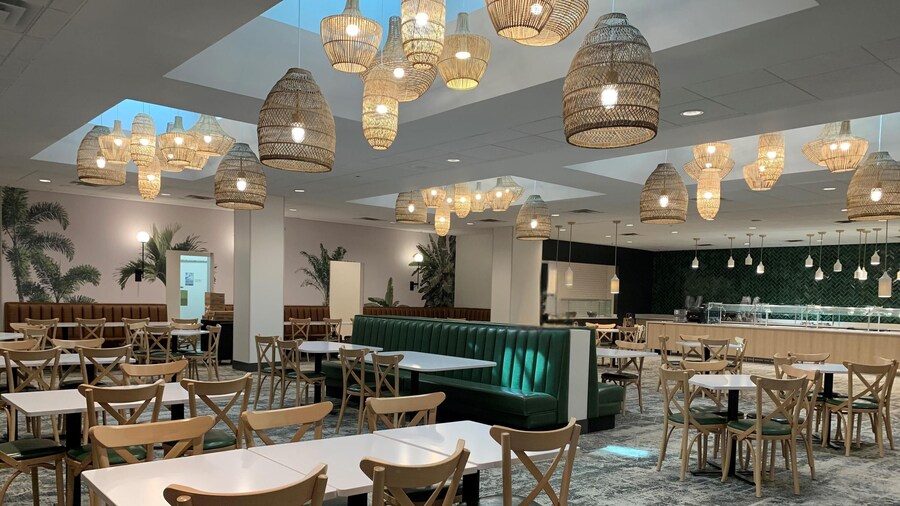 DoubleTree by Hilton at the Entrance to Universal Orlando