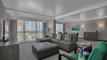 Room (Parlor) | Living area | 50-inch flat-screen TV with cable channels, TV, pay movies