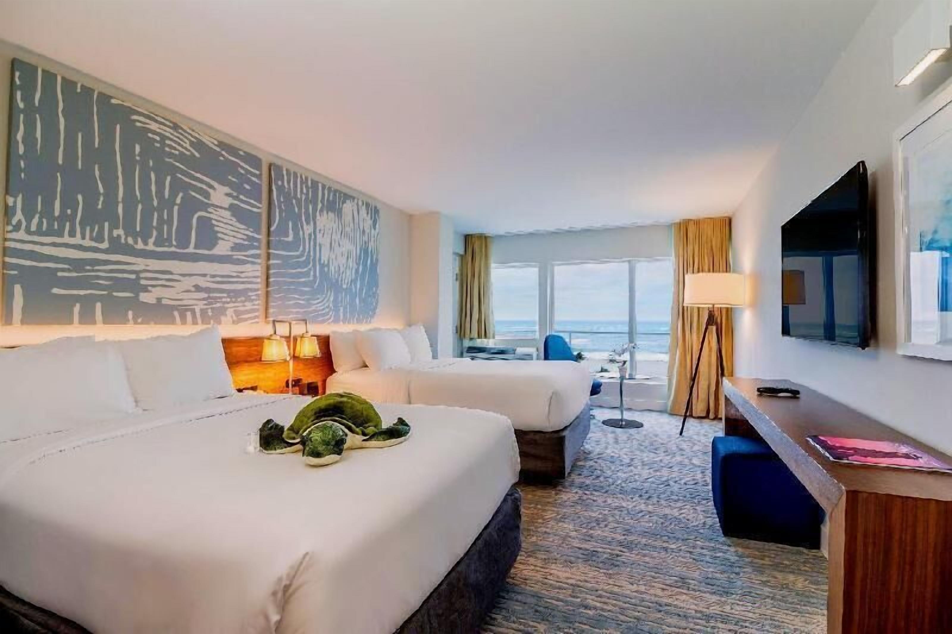 Hochwertige Bettwaren, Daunenbettdecken, Pillowtop-Betten, Zimmersafe