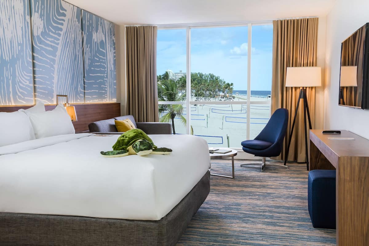 Deluxe-rum - 1 kingsize-sÀng - havsutsikt (Stunning Ocean View King Bed Room) | SÀngtillbehör av högsta kvalitet, duntÀcken och bÀddmadrasser