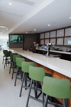 Lobby lounge at B Ocean Resort Fort Lauderdale Beach