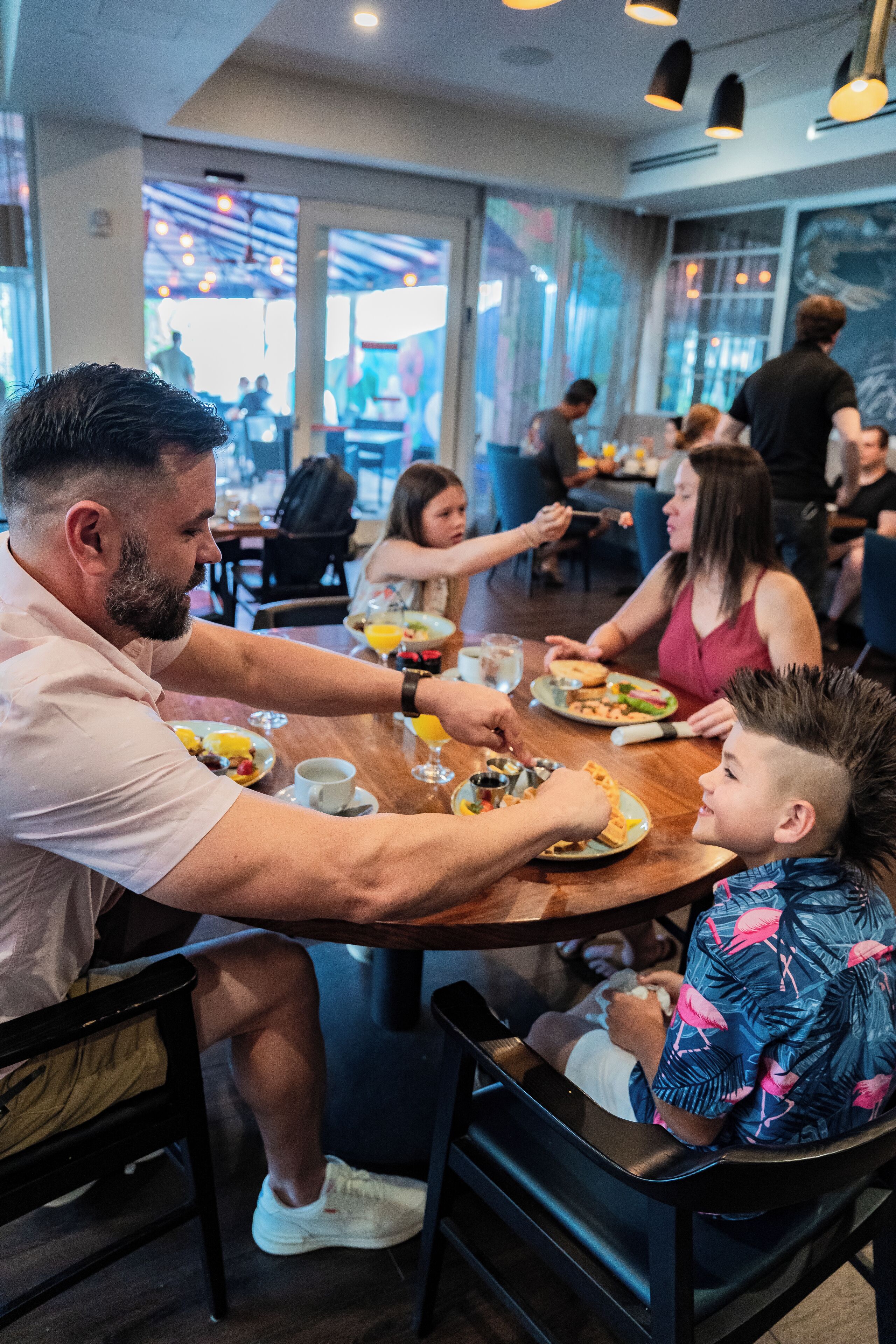 每日供應即叫即煮早餐 (費用另計)