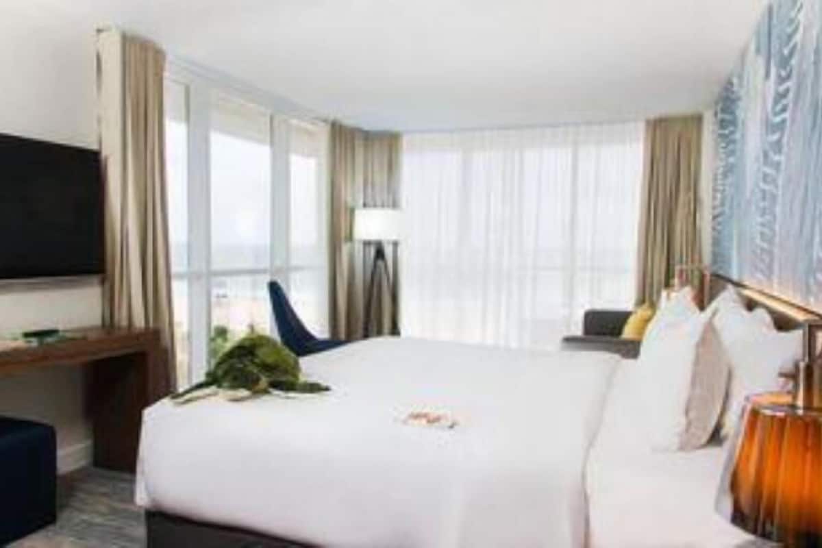 Hochwertige Bettwaren, Daunenbettdecken, Pillowtop-Betten, Zimmersafe