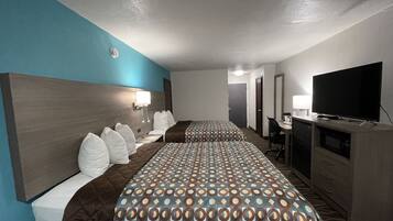 Rideaux occultants, fer et planche à repasser, lits bébé (gratuits)