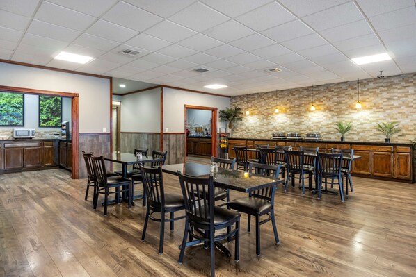 Free daily full breakfast