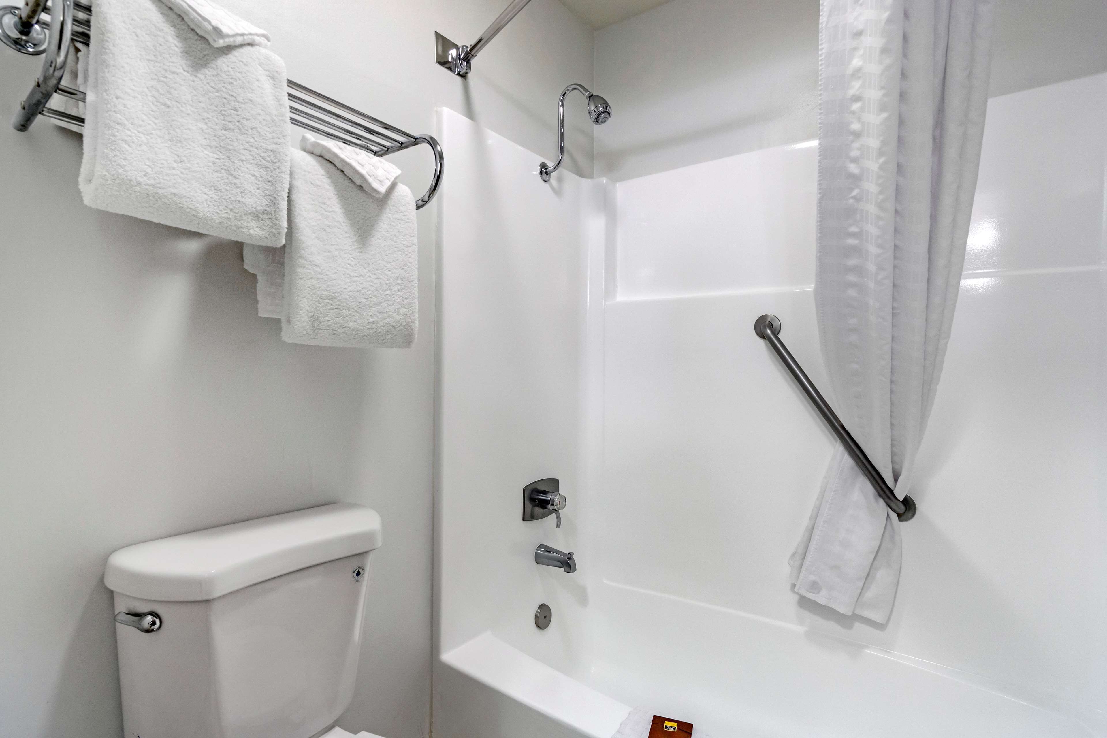 1 bedroom, desk, iron/ironing board, free cots/infant beds