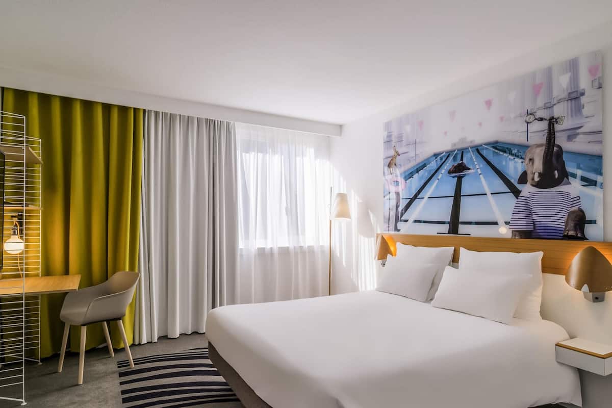 In-room safe, desk, laptop workspace, blackout curtains