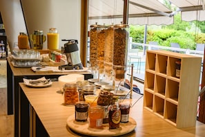 Daily buffet breakfast (EUR 18 per person)
