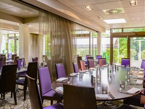 Breakfast, lunch and dinner served  - Novotel Paris Créteil Le Lac (Creteil)