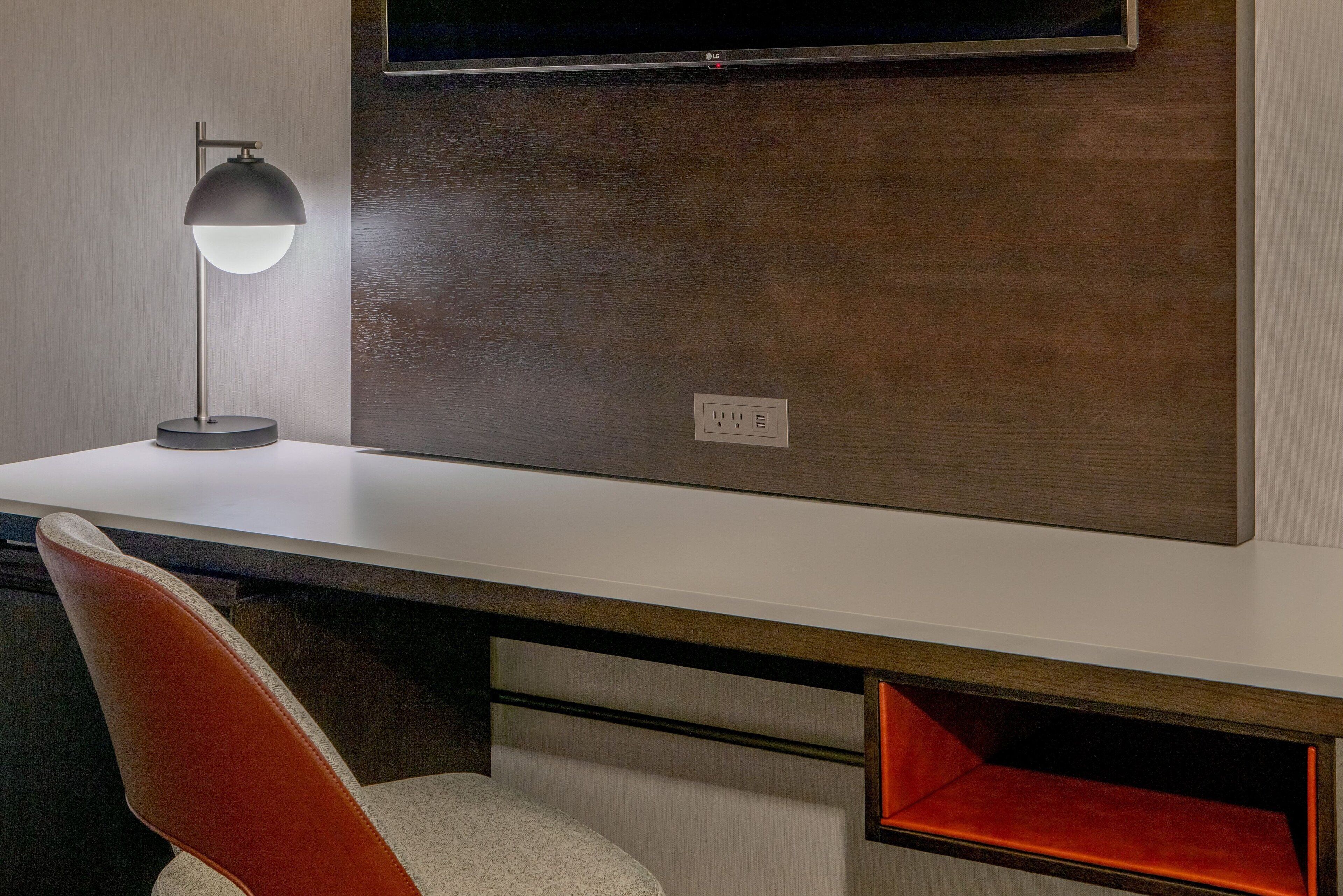 premium bedding, in-room safe, desk, laptop workspace