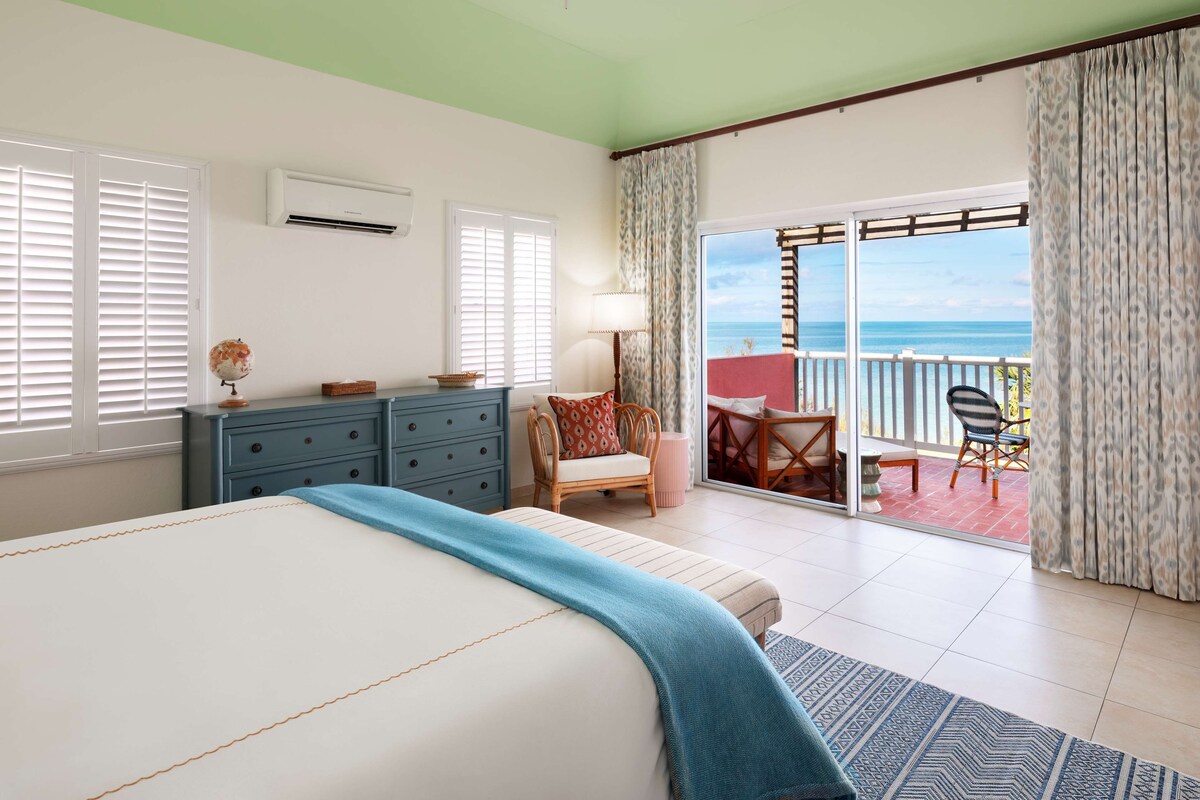 1 bedroom, Egyptian cotton sheets, premium bedding, in-room safe
