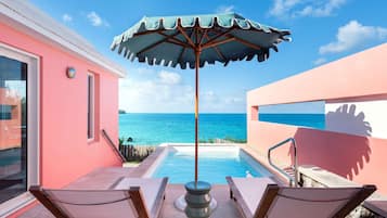 Stuga - privat pool (Water View) | Pool | Inomhuspool, utomhuspool och solstolar