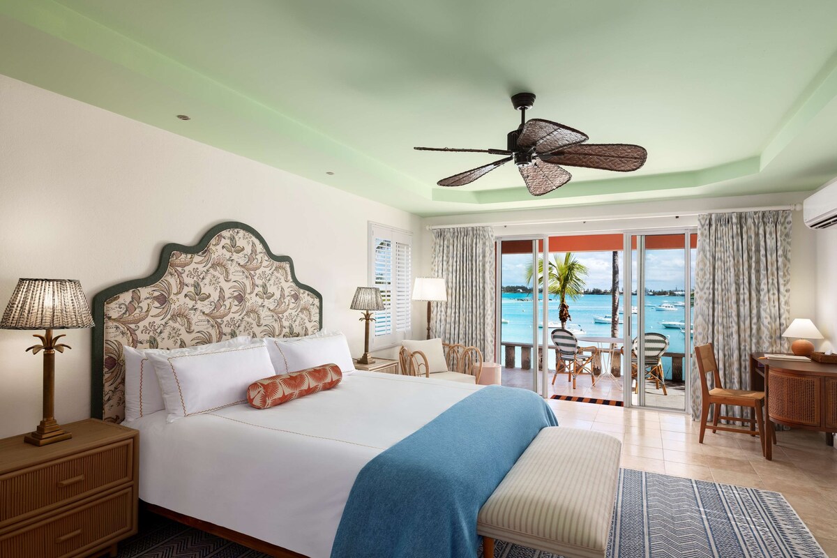 1 bedroom, Egyptian cotton sheets, premium bedding, in-room safe