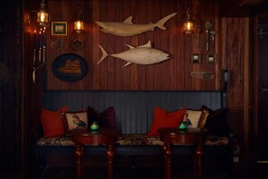 Bar (on property) - Cambridge Beaches Resort & Spa (Sandys Parish)