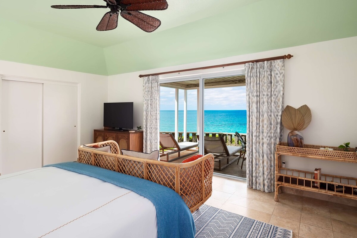 1 bedroom, Egyptian cotton sheets, premium bedding, in-room safe
