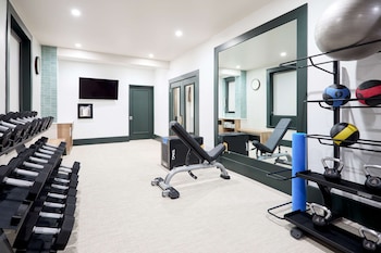 Fitness center at The Barnes San Francisco, Tapestry Collection by Hilton