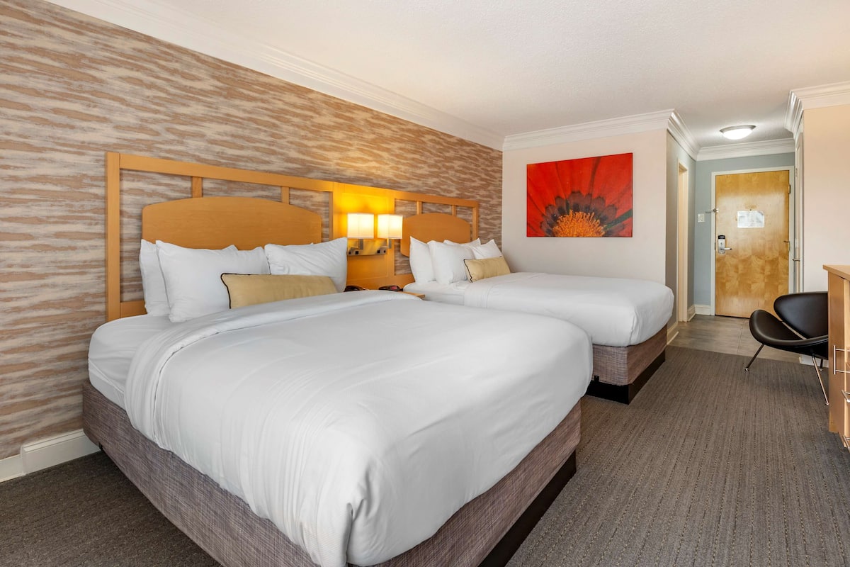 Standard Room, 2 Queen Beds, Non Smoking, Refrigerator | Premium bedding, in-room safe, desk, laptop workspace