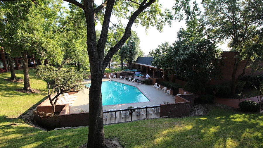 Magnuson Grand Hotel & Conference Center Tyler