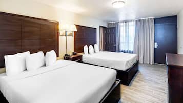 1 bedroom, premium bedding, in-room safe, desk