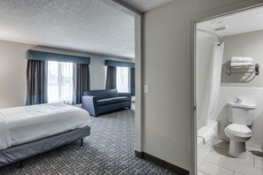 Työpöytä, silitysrauta/-lauta, ilmainen Wi-Fi, vuodevaatteet