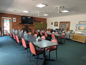 Desayuno continental todos los días (con cargo)