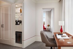Literie de qualité supérieure, surmatelas, minibar
