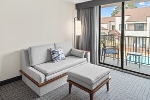 Room, 1 King Bed with Sofa bed (Hearing Accessible) | In-room safe, blackout drapes, iron/ironing board - Courtyard by Marriott Columbus (Columbus)