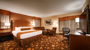 Escritorio y espacio para trabajar con laptop 