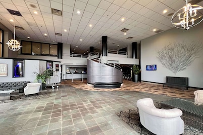 Quality Inn & Suites Orland Park - Chicago