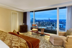 Penthouse, 2 Bedrooms | Premium bedding, minibar, in-room safe, desk