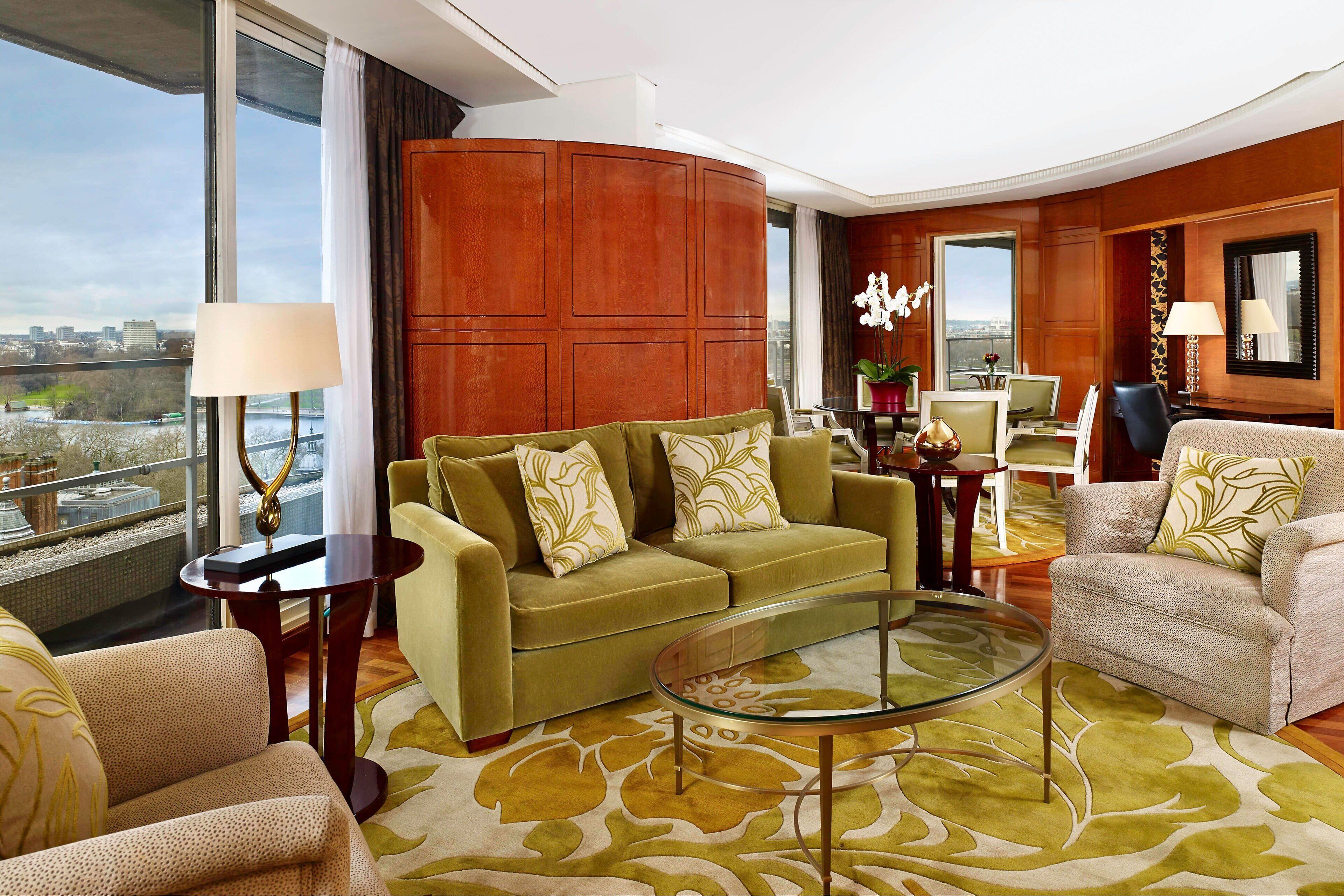 Suite, 1 Bedroom | Premium bedding, minibar, in-room safe, desk