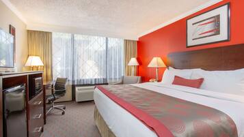 Phòng, 1 giường cỡ king, không hút thuốc | Két bảo mật tại phòng, bàn, màn/rèm cản sáng, bàn ủi/dụng cụ ủi quần áo