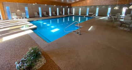 Ramada Hotel & Conference Center by Wyndham Lewiston