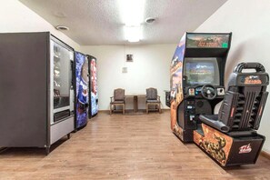 Interior - Coratel Inn & Suites By Jasper McCook  (McCook)
