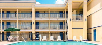 Knights Inn Shreveport