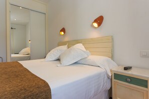 Hair dryer, bidet, towels - Los Cantaros (El Puerto de Santa Maria)