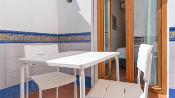 Basic-Doppelzimmer | Terrasse/Patio