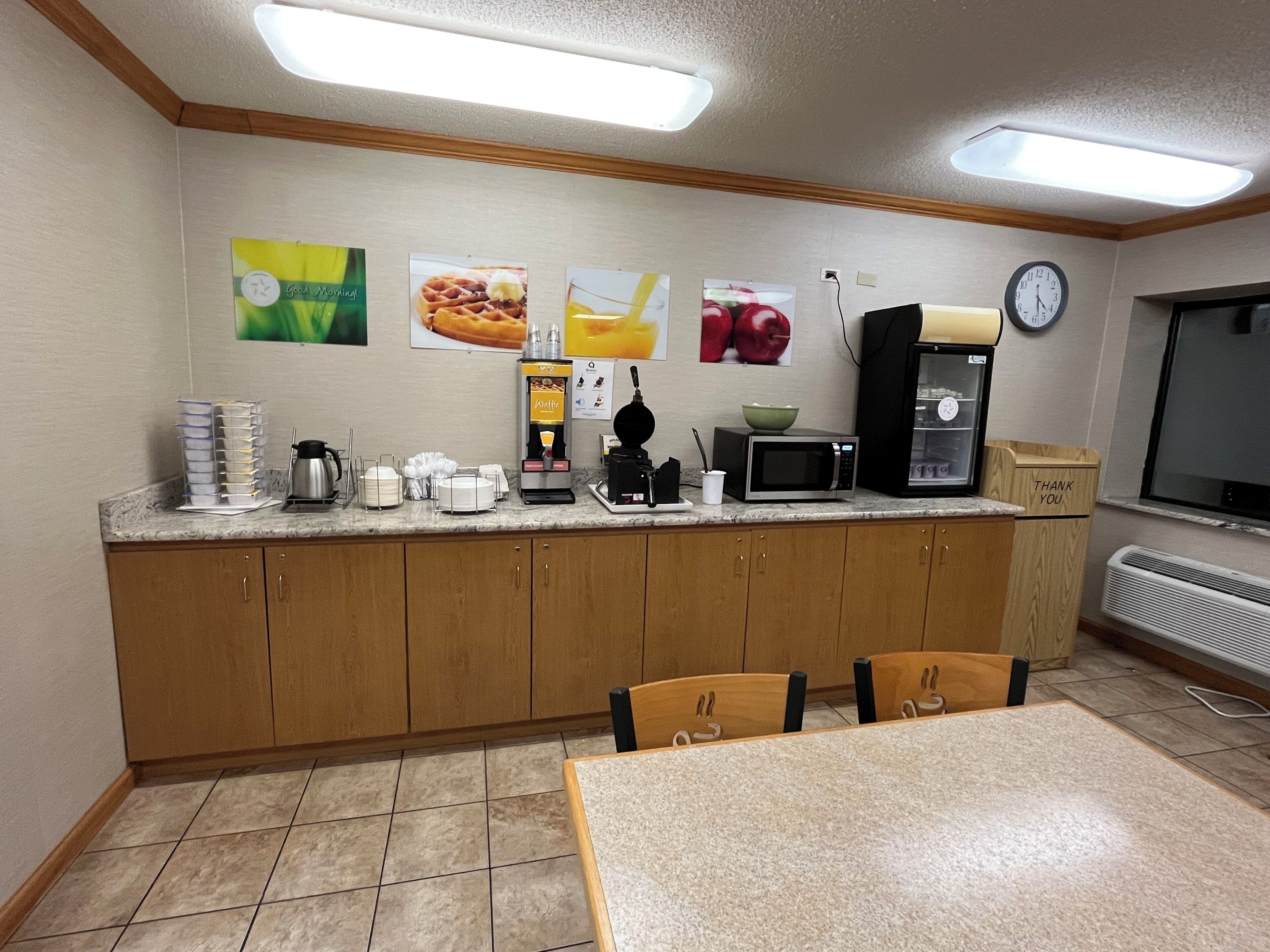 รวมอาหารเช้าแบบคอนติเนนทัล ทุกวัน