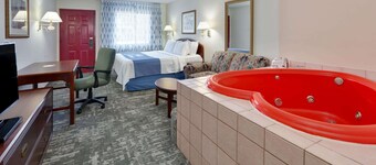 Days Inn & Suites by Wyndham Bentonville