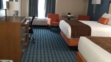 Premium bedding, in-room safe, individually decorated