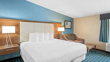 Standard Room, 1 King Bed, Non Smoking, Refrigerator