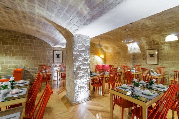 Daily buffet breakfast (EUR 14 per person)