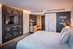 Tallelokero huoneessa, työpöytä